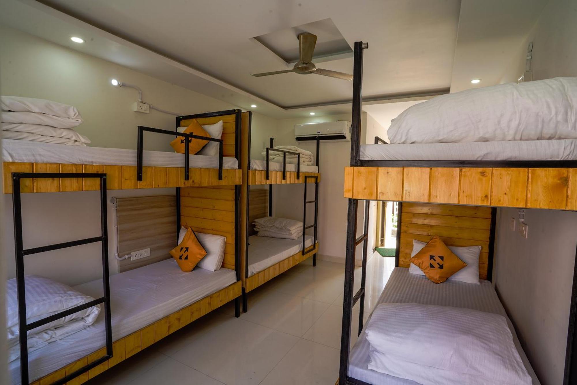 Hide-In Rishikesh, Laxman Jhula 호스텔 외부 사진
